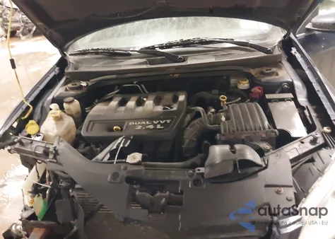 2013 Chrysler 200 Lx z USA, uszkodzony, nr VIN 1C3CCBAB7DN705066